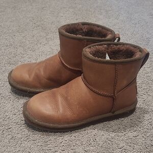 LL Bean Brown Shearling-Lined Ankle Boots